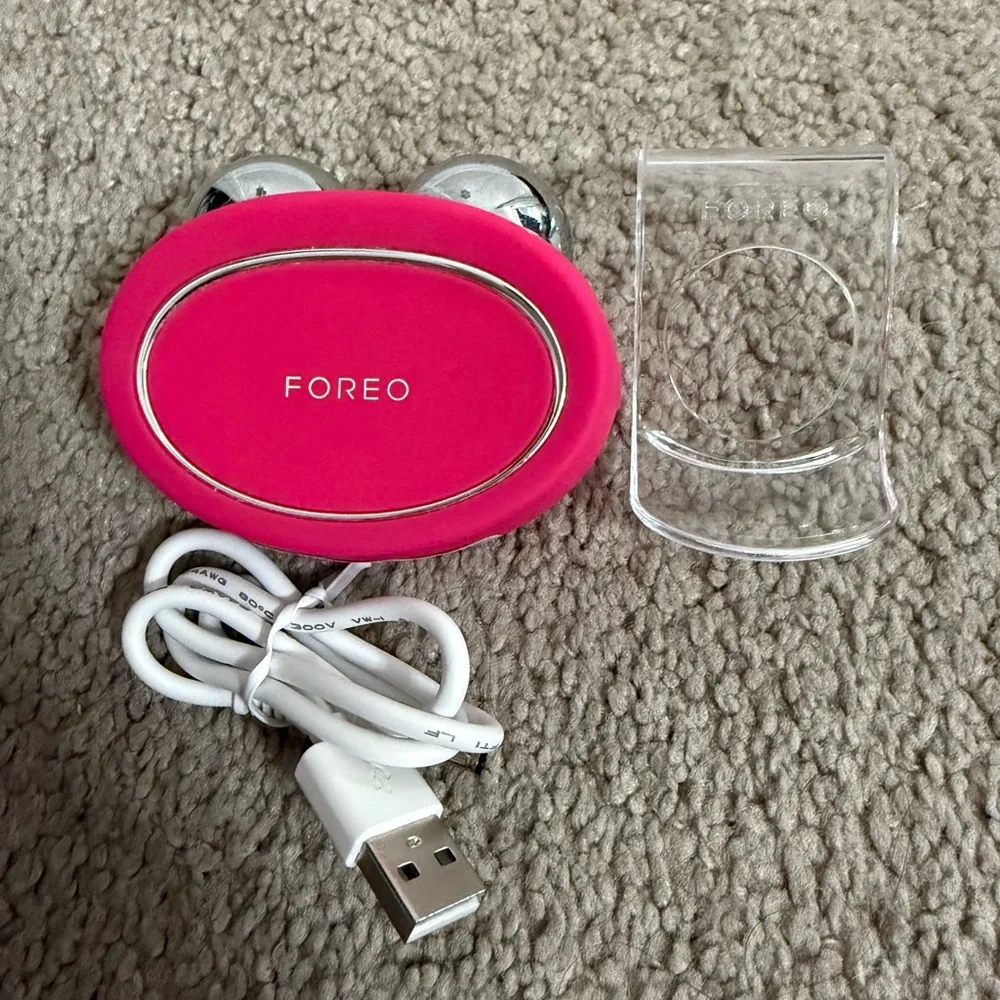 FOREO BEAR Microcurrent Facial Toning Device - Bright Pink with Silver Spheres